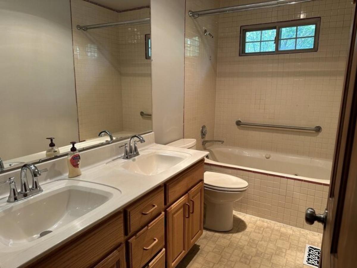 Picture of Home For Rent in Matteson, Illinois, United States