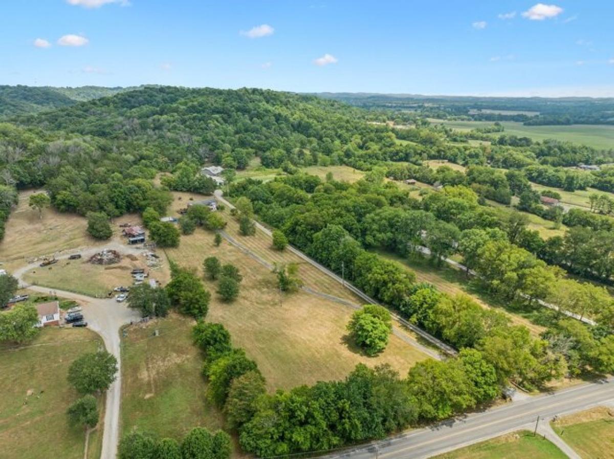 Picture of Residential Land For Sale in Franklin, Tennessee, United States