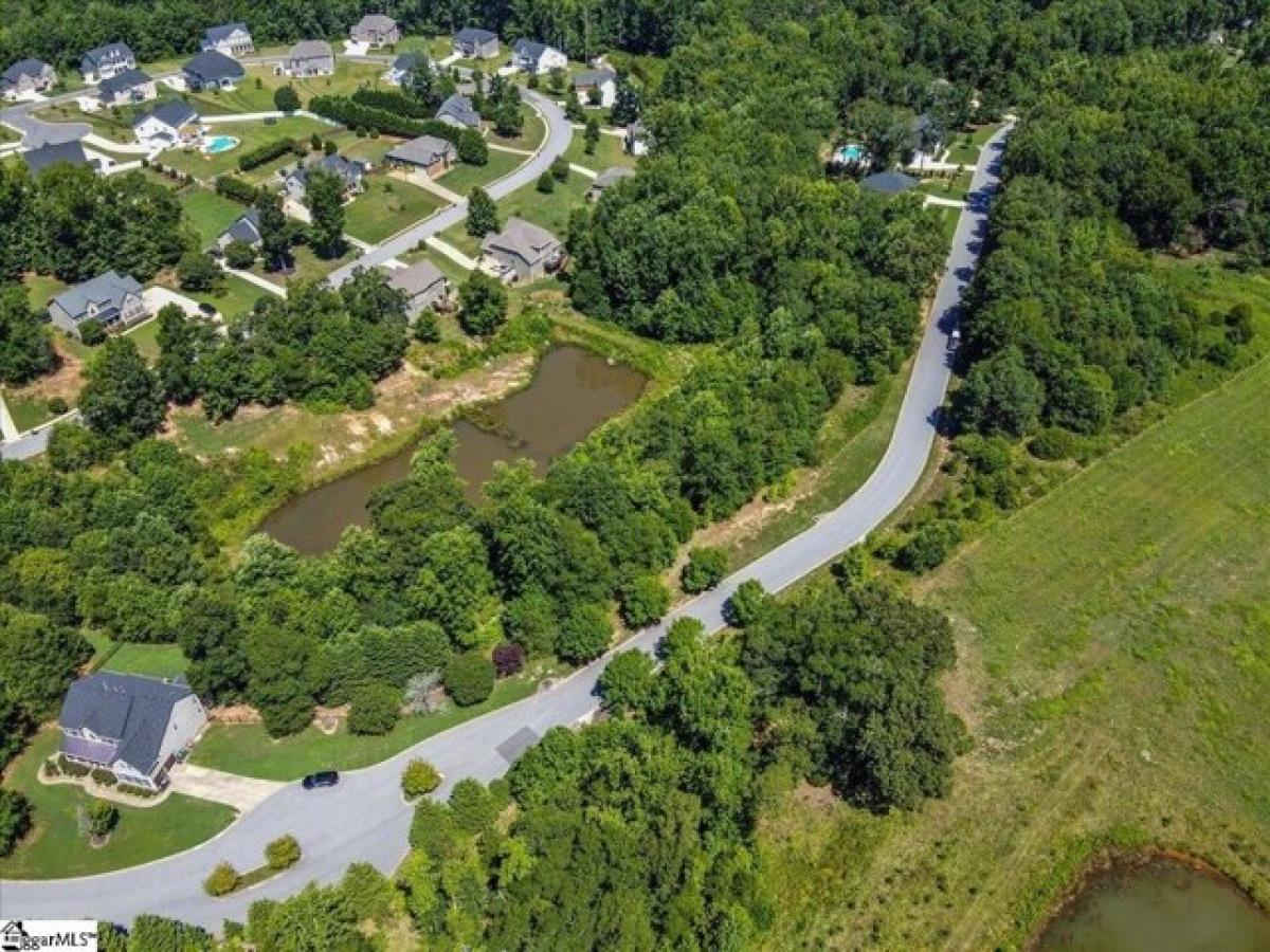 Picture of Residential Land For Sale in Simpsonville, South Carolina, United States