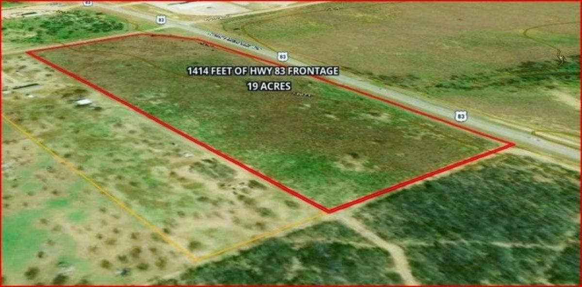 Picture of Residential Land For Sale in Carrizo Springs, Texas, United States