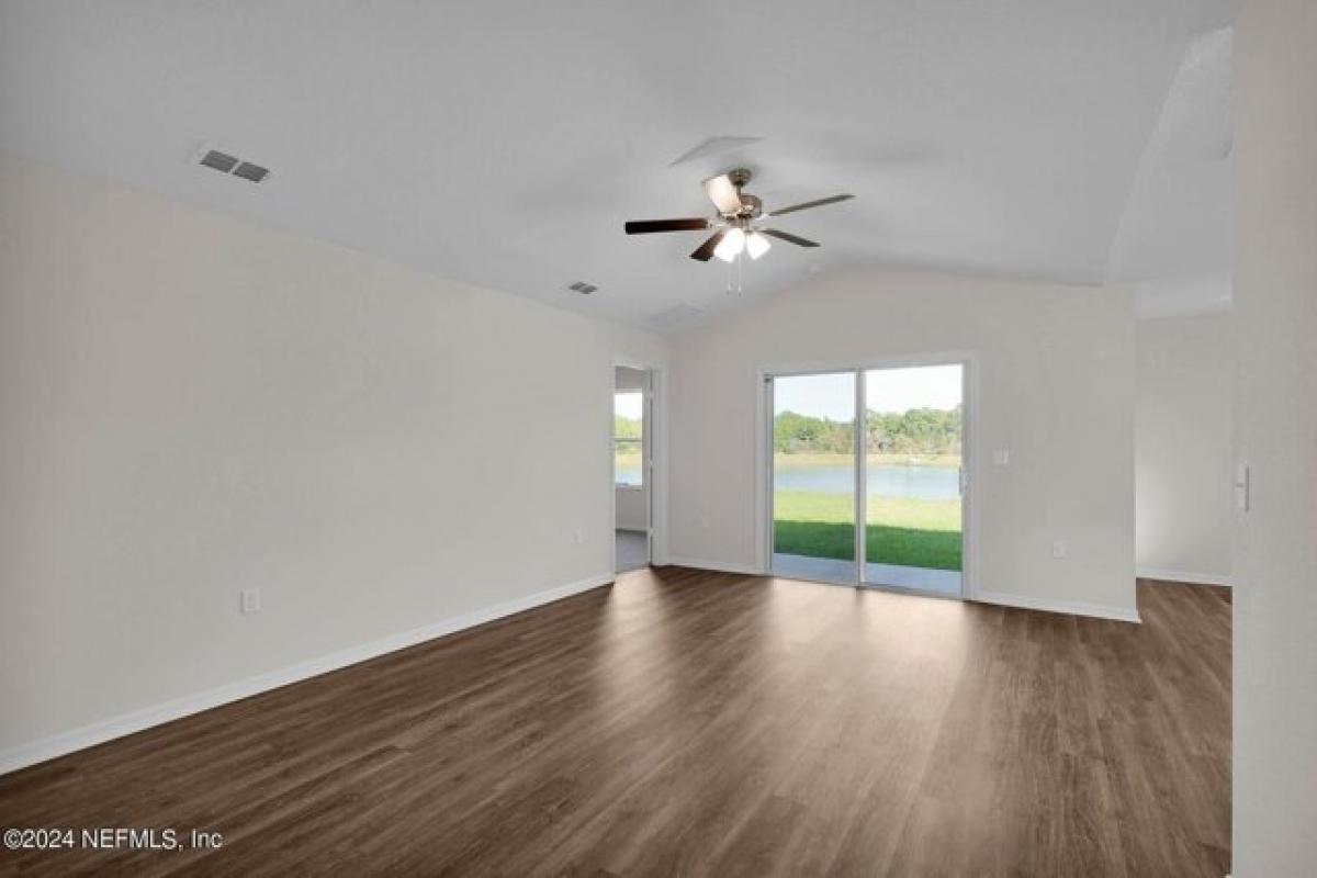 Picture of Home For Sale in Hilliard, Florida, United States