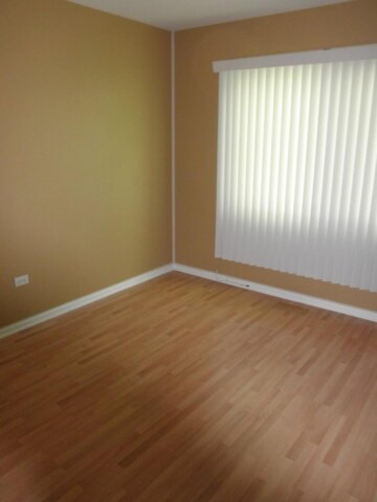 Picture of Home For Rent in Wheeling, Illinois, United States