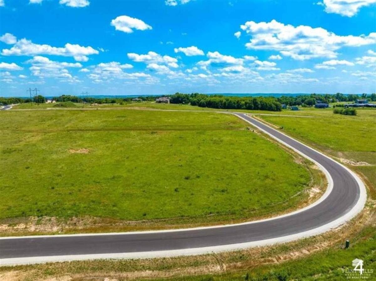 Picture of Residential Land For Sale in Wamego, Kansas, United States