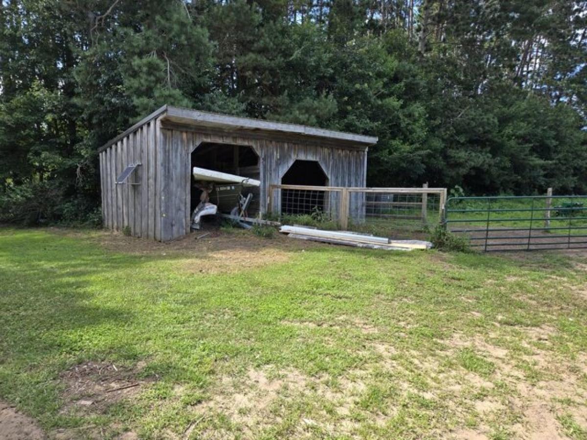 Picture of Home For Sale in Holton, Michigan, United States