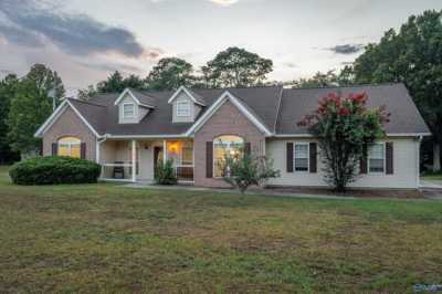 Home For Sale in Centre, Alabama