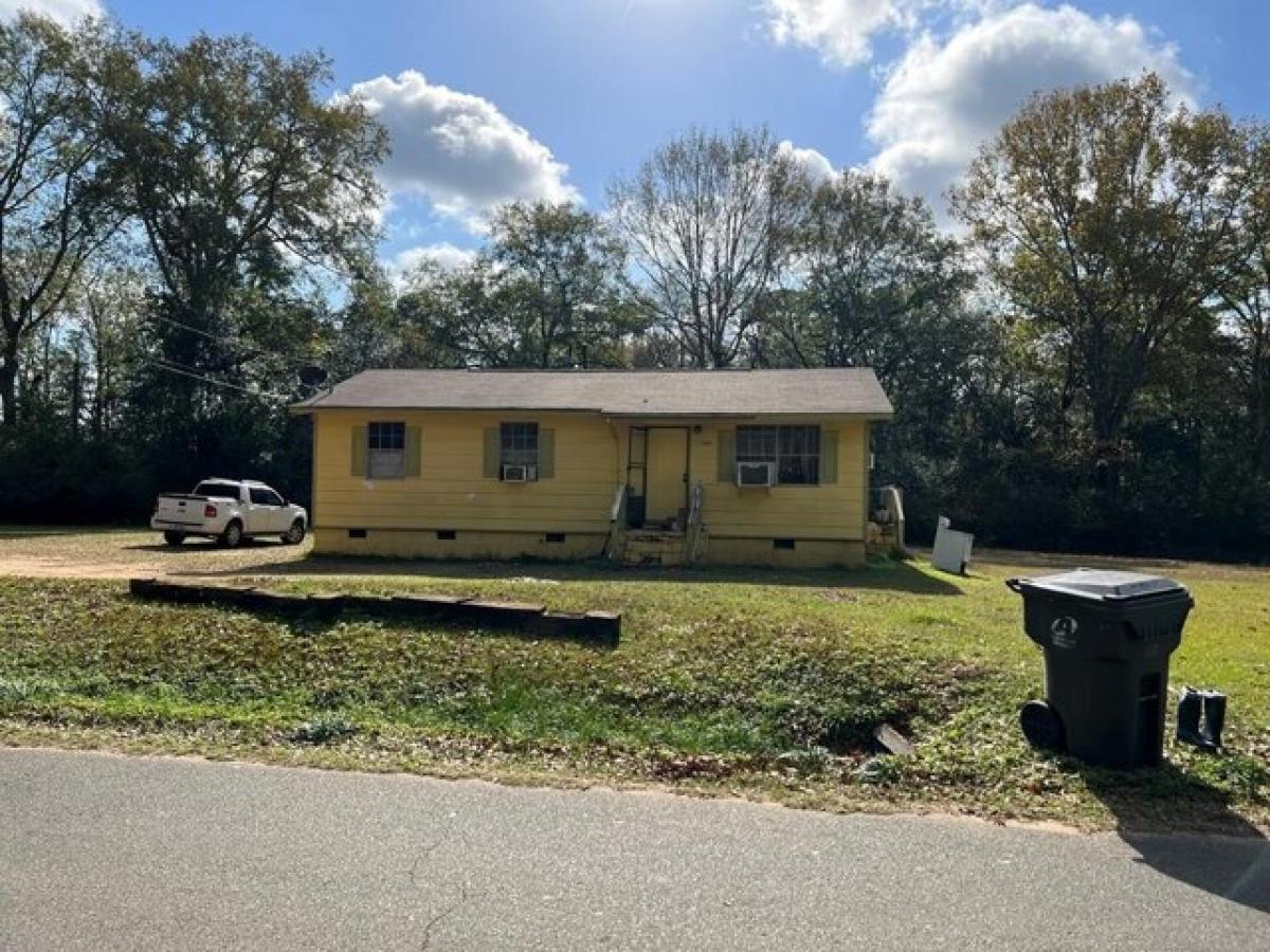 Picture of Home For Sale in Americus, Georgia, United States