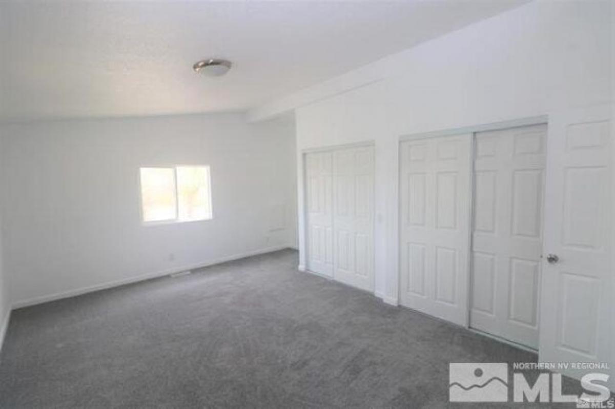 Picture of Home For Sale in Yerington, Nevada, United States