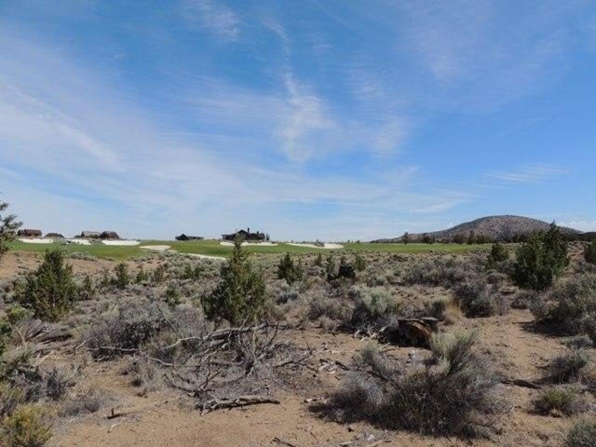 Picture of Residential Land For Sale in Powell Butte, Oregon, United States