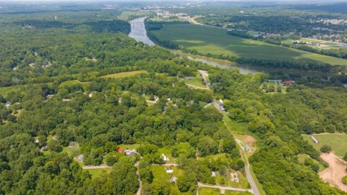 Picture of Residential Land For Sale in Clarksville, Tennessee, United States