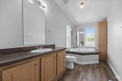 Home For Sale in Taft, California