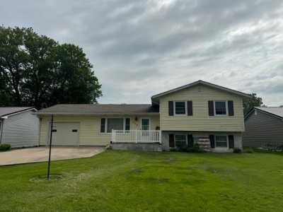 Home For Sale in Washington, Iowa