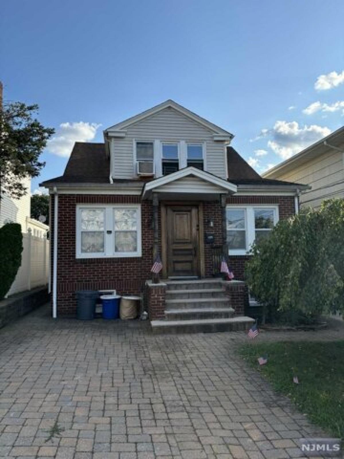 Picture of Home For Rent in North Arlington, New Jersey, United States