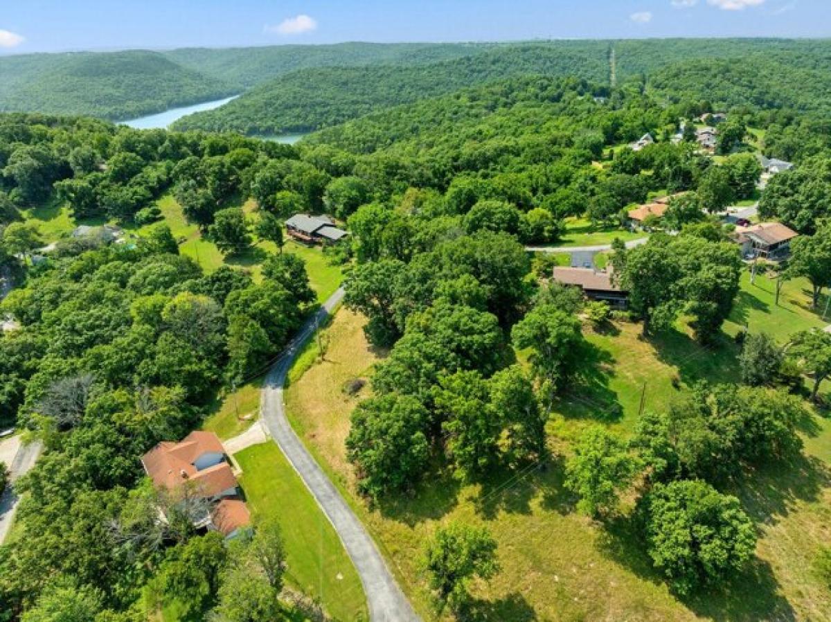 Picture of Residential Land For Sale in Blue Eye, Missouri, United States