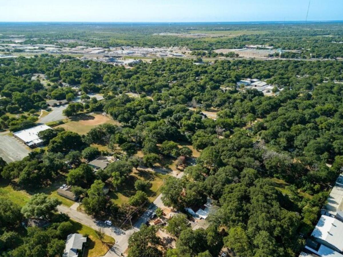 Picture of Residential Land For Sale in Haltom City, Texas, United States