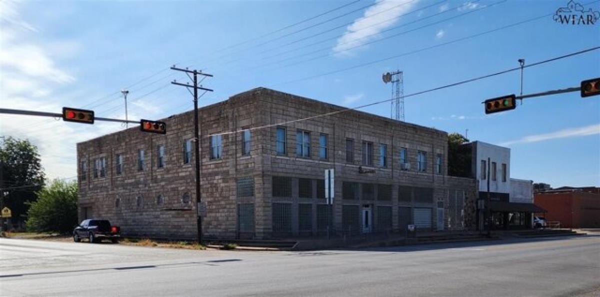 Picture of Home For Sale in Seymour, Texas, United States