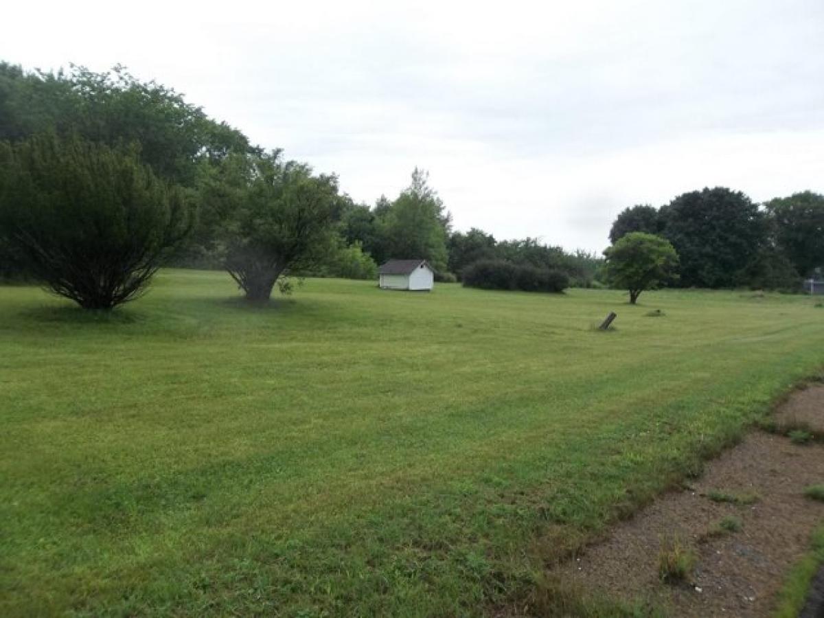 Picture of Residential Land For Sale in Baileyville, Maine, United States