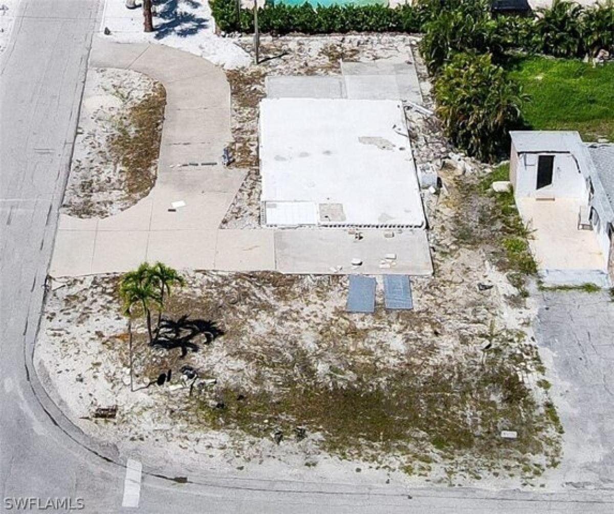 Picture of Residential Land For Sale in Fort Myers Beach, Florida, United States