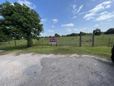 Residential Land For Sale in West Columbia, Texas