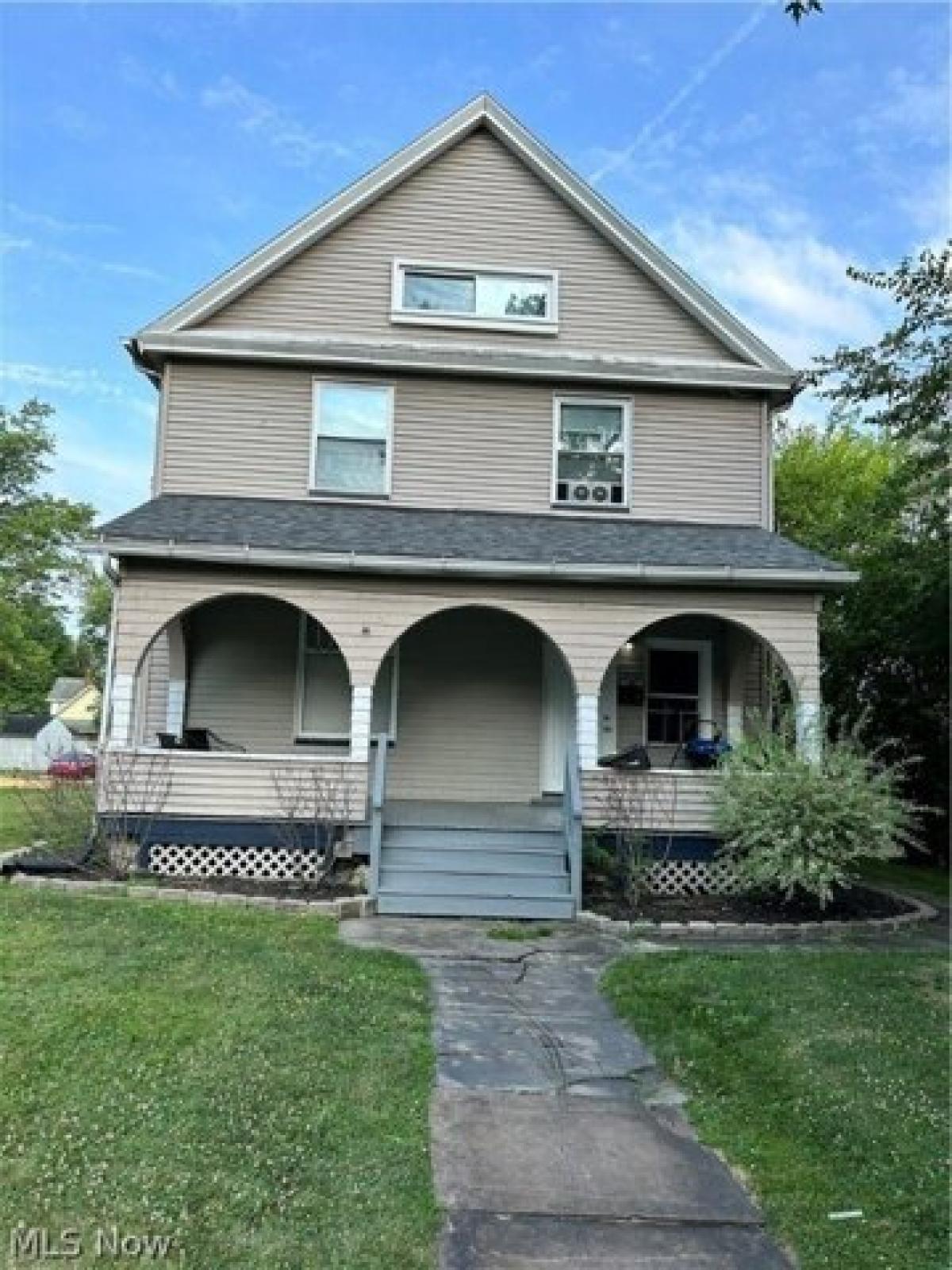 Picture of Home For Sale in Niles, Ohio, United States