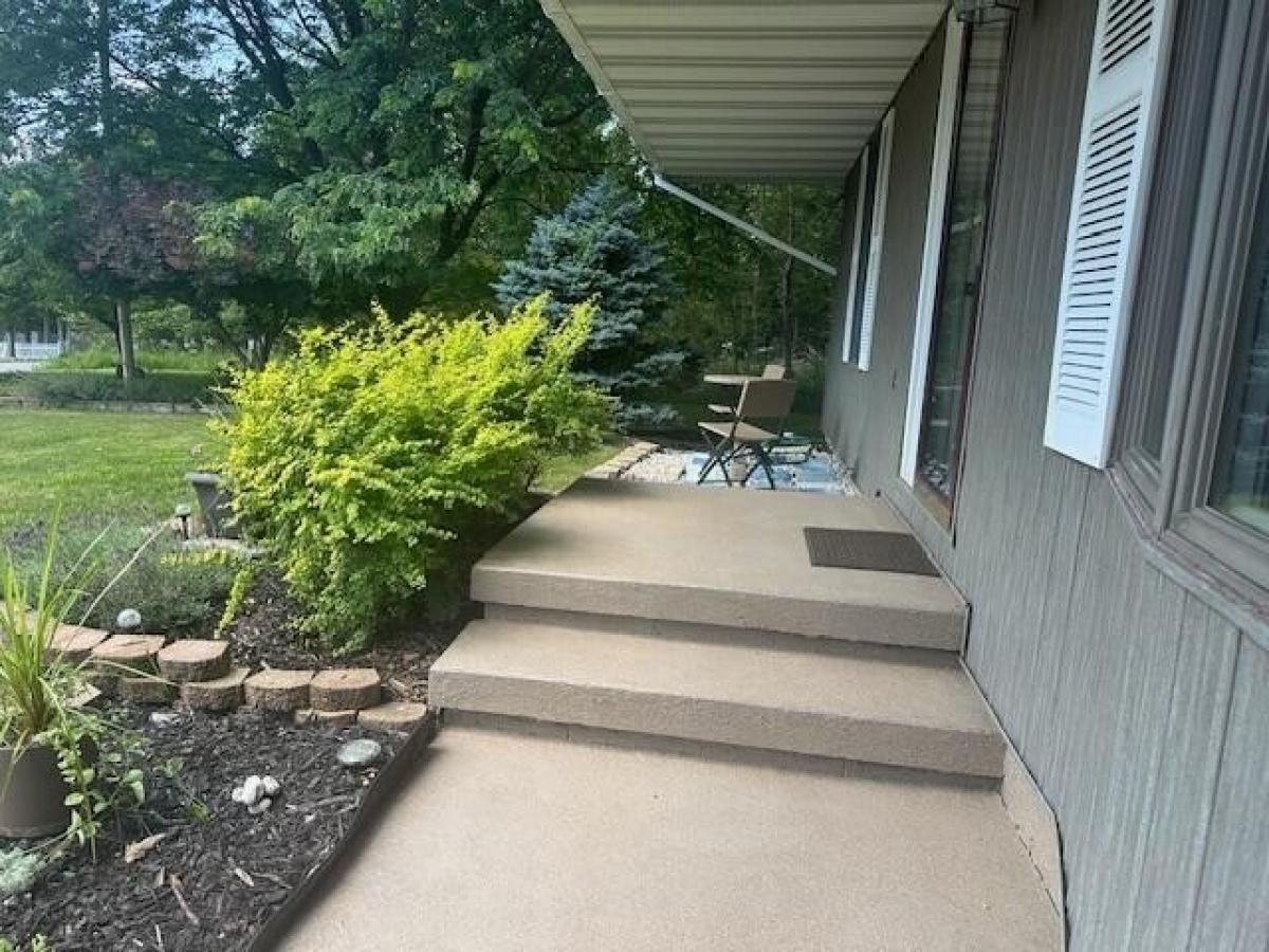 Picture of Home For Sale in Hubbard Lake, Michigan, United States