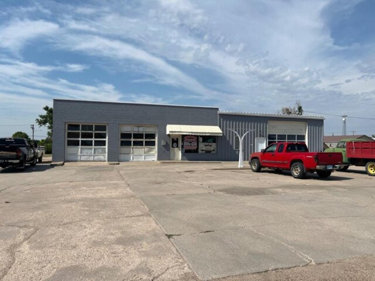 Picture of Home For Sale in Saint Francis, Kansas, United States