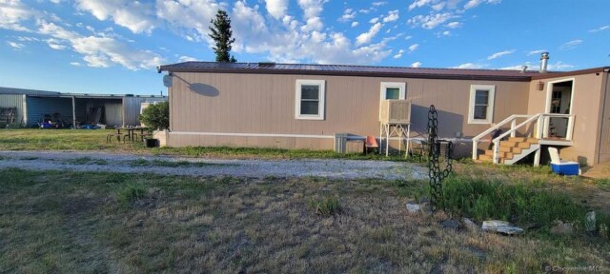 Picture of Home For Sale in Wheatland, Wyoming, United States