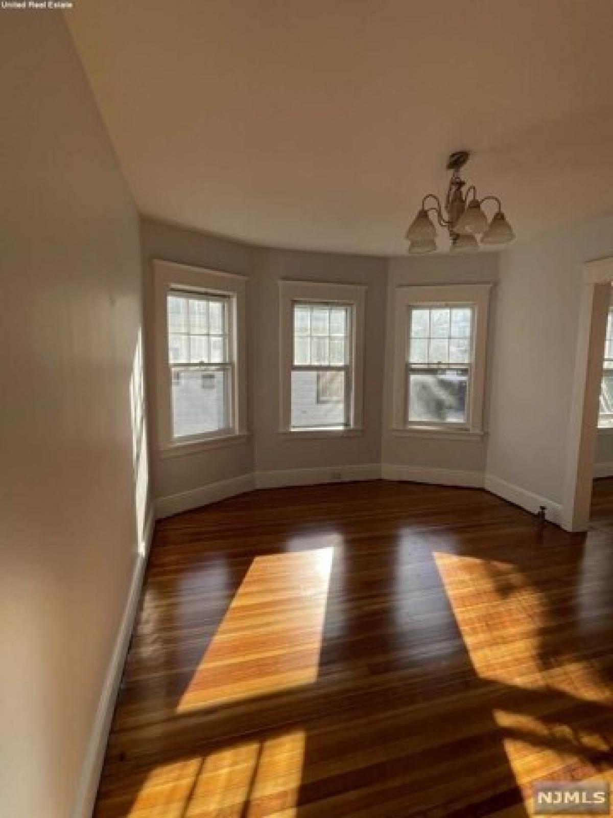 Picture of Home For Rent in Edgewater, New Jersey, United States