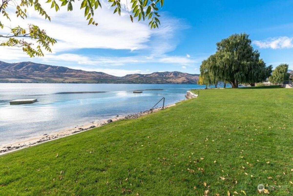 Picture of Residential Land For Sale in Chelan, Washington, United States