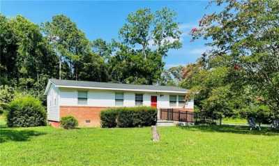 Home For Sale in Kilmarnock, Virginia