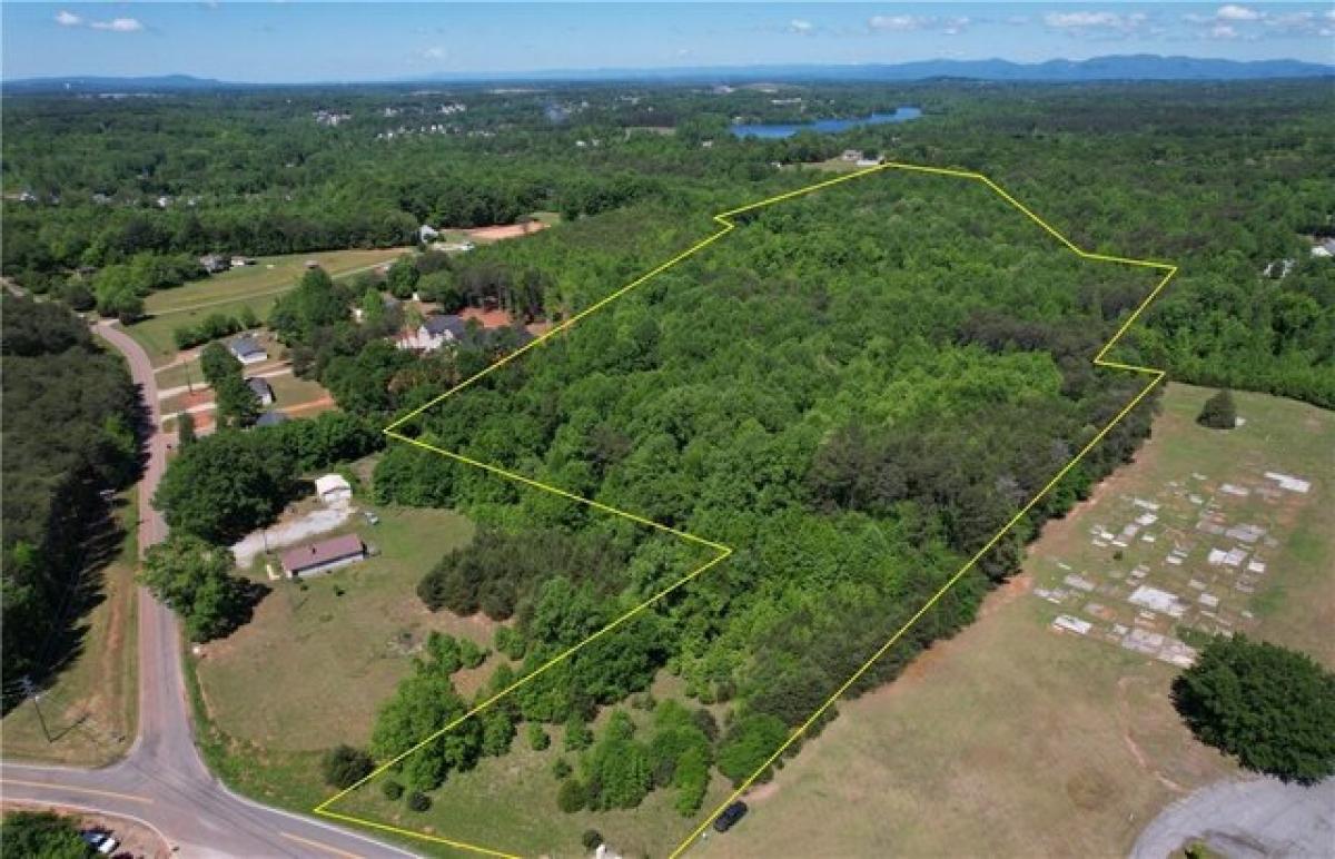 Picture of Residential Land For Sale in Wellford, South Carolina, United States