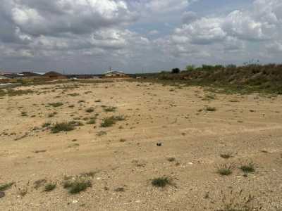 Residential Land For Sale in Laredo, Texas