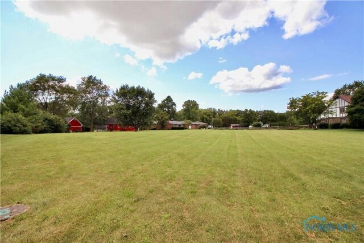 Picture of Residential Land For Sale in Perrysburg, Ohio, United States