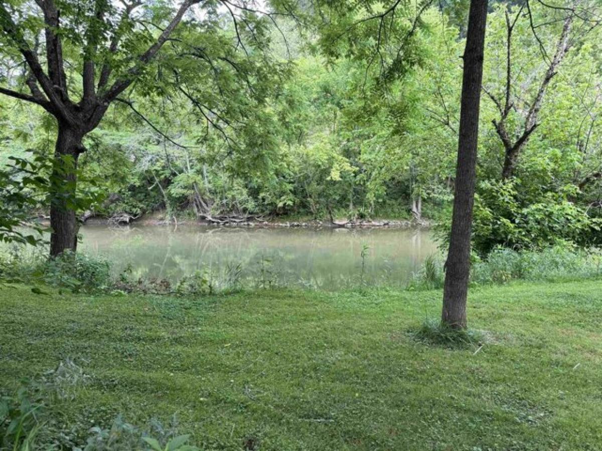 Picture of Residential Land For Rent in Richlands, Virginia, United States