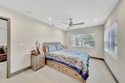 Home For Sale in El Portal, Florida