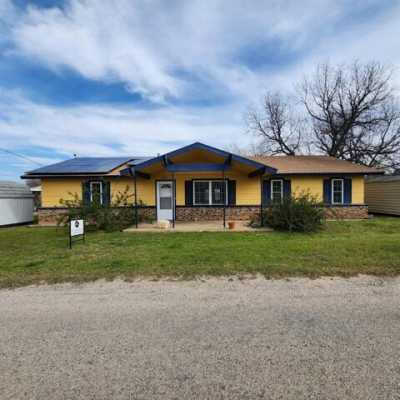 Home For Sale in Gustine, Texas