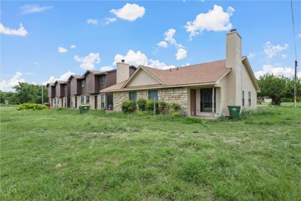 Picture of Home For Sale in Morgan, Texas, United States