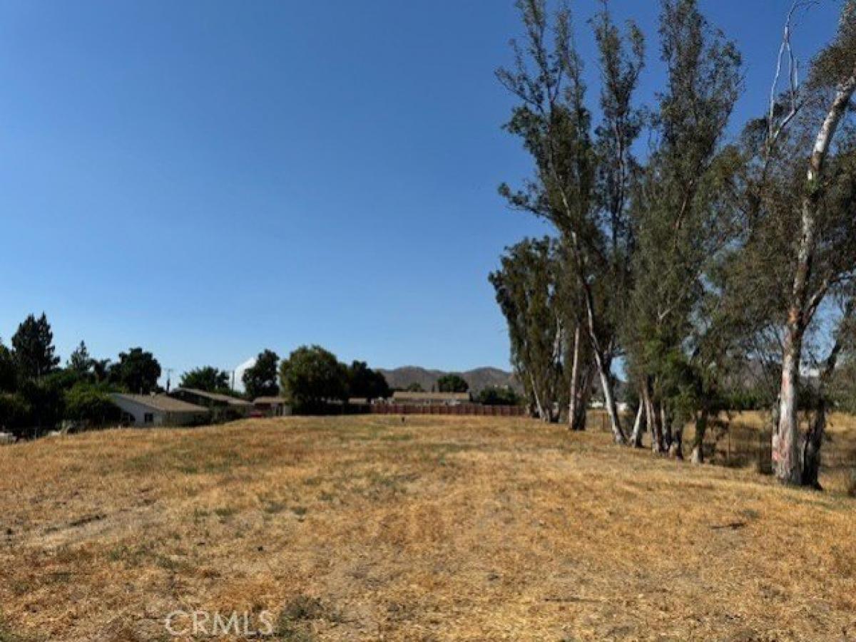 Picture of Residential Land For Sale in Wildomar, California, United States