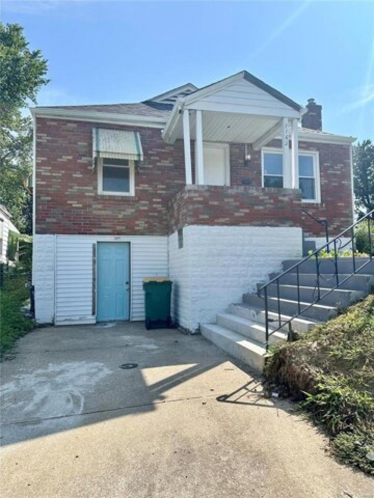 Picture of Home For Sale in Jennings, Missouri, United States