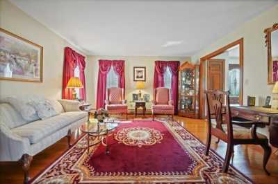 Home For Sale in Dartmouth, Massachusetts