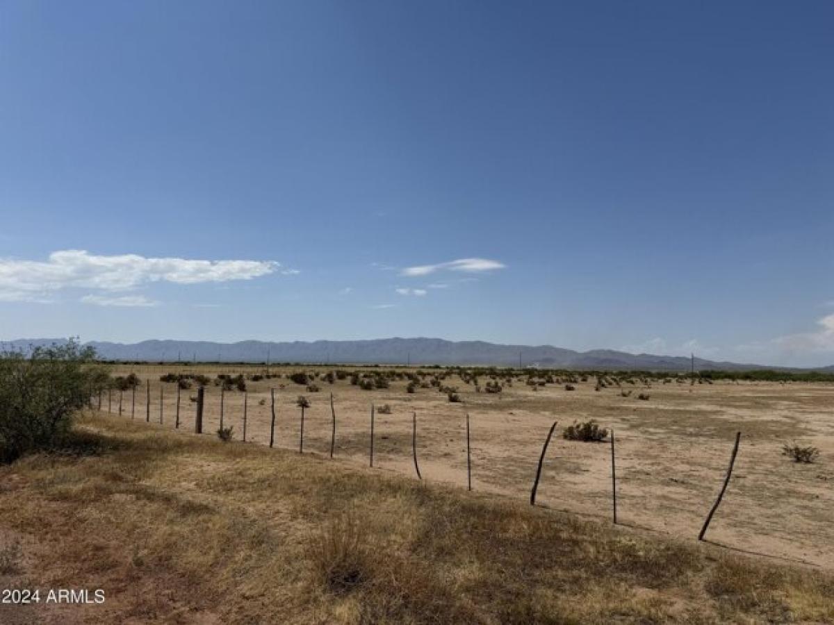 Picture of Residential Land For Sale in Aguila, Arizona, United States