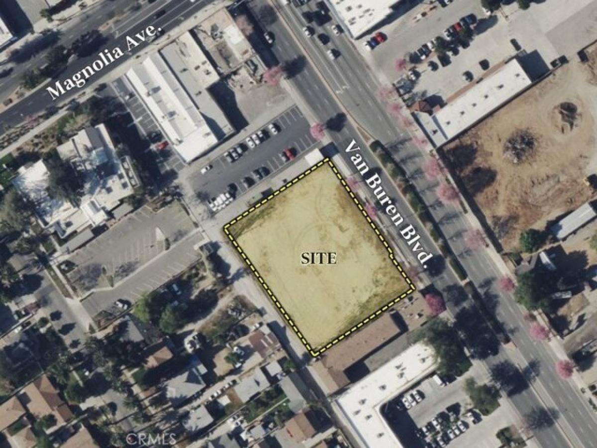 Picture of Residential Land For Sale in Riverside, California, United States