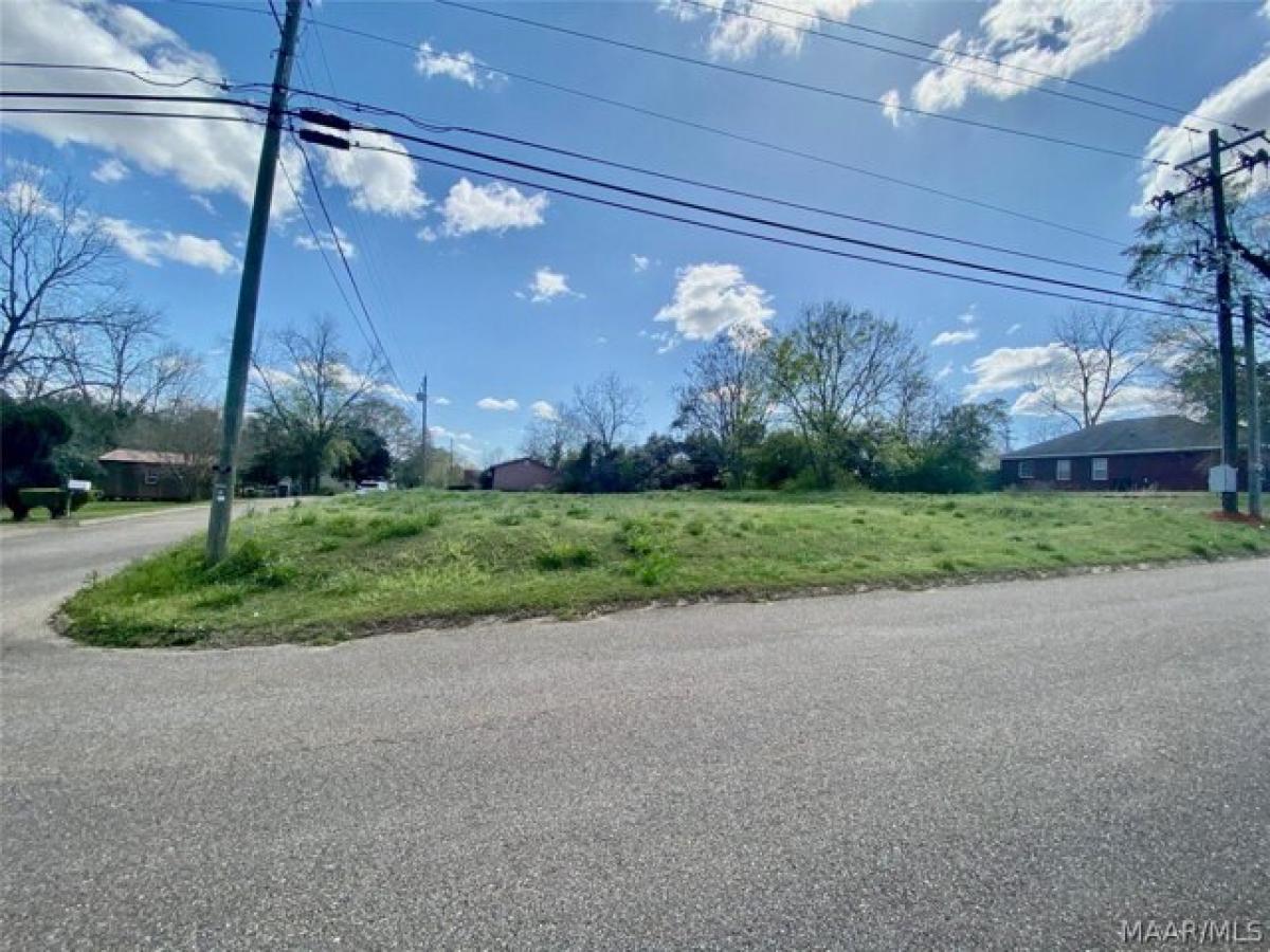 Picture of Residential Land For Sale in Enterprise, Alabama, United States