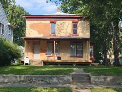 Home For Sale in Yankton, South Dakota