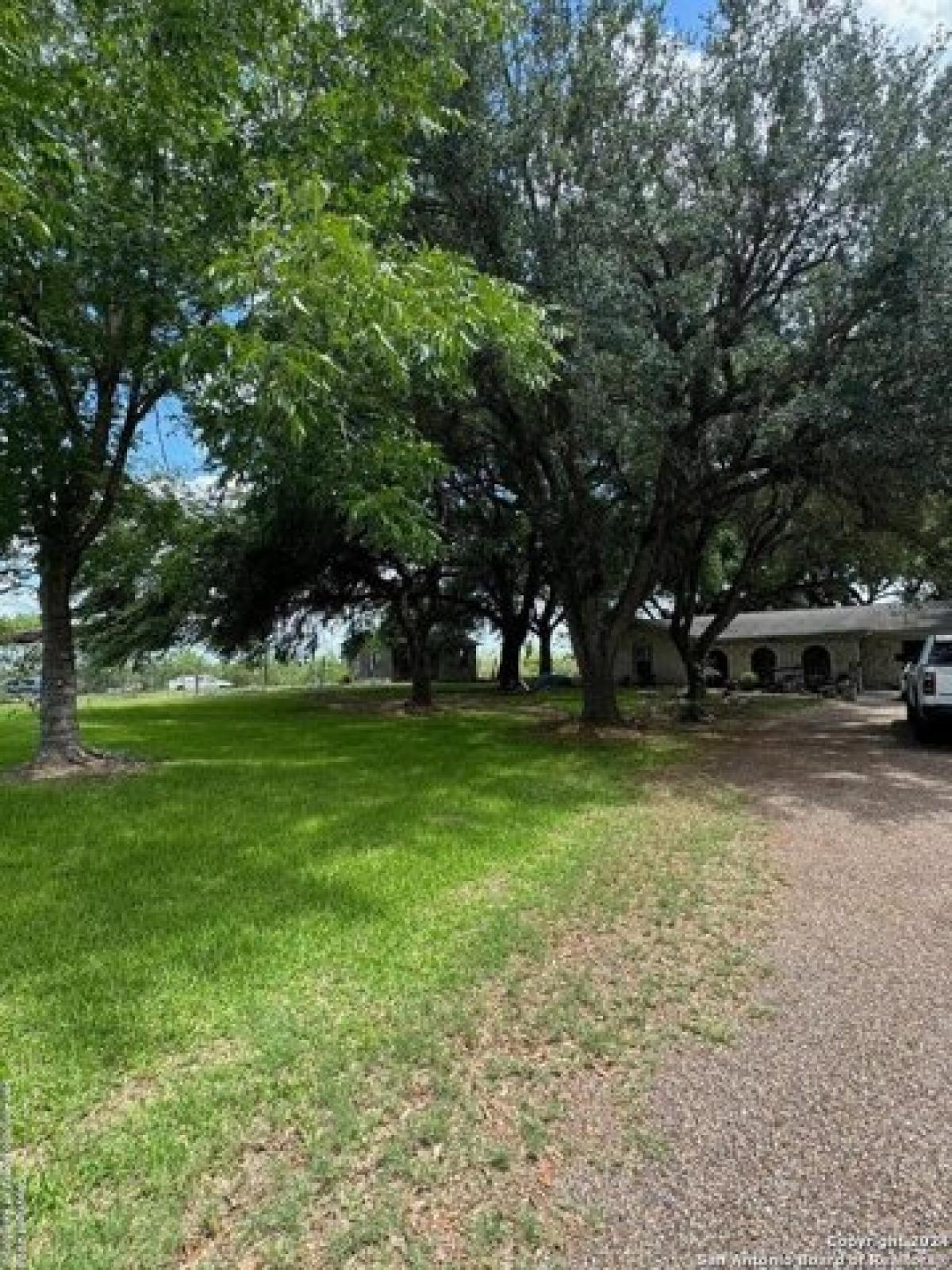 Picture of Home For Sale in George West, Texas, United States