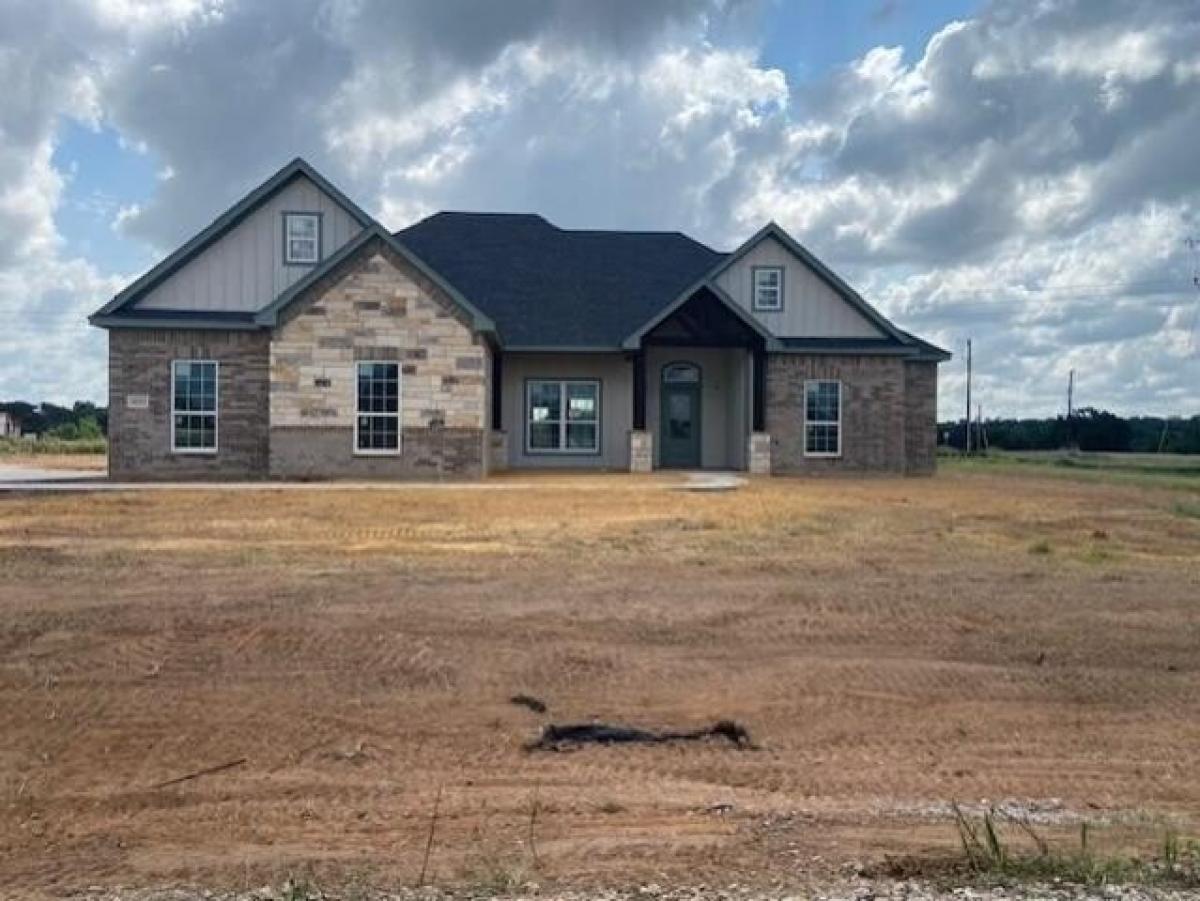 Picture of Home For Sale in Reno, Texas, United States