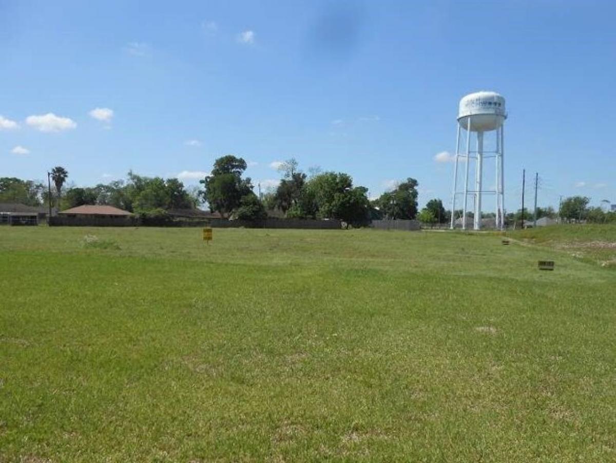 Picture of Residential Land For Sale in Richwood, Texas, United States