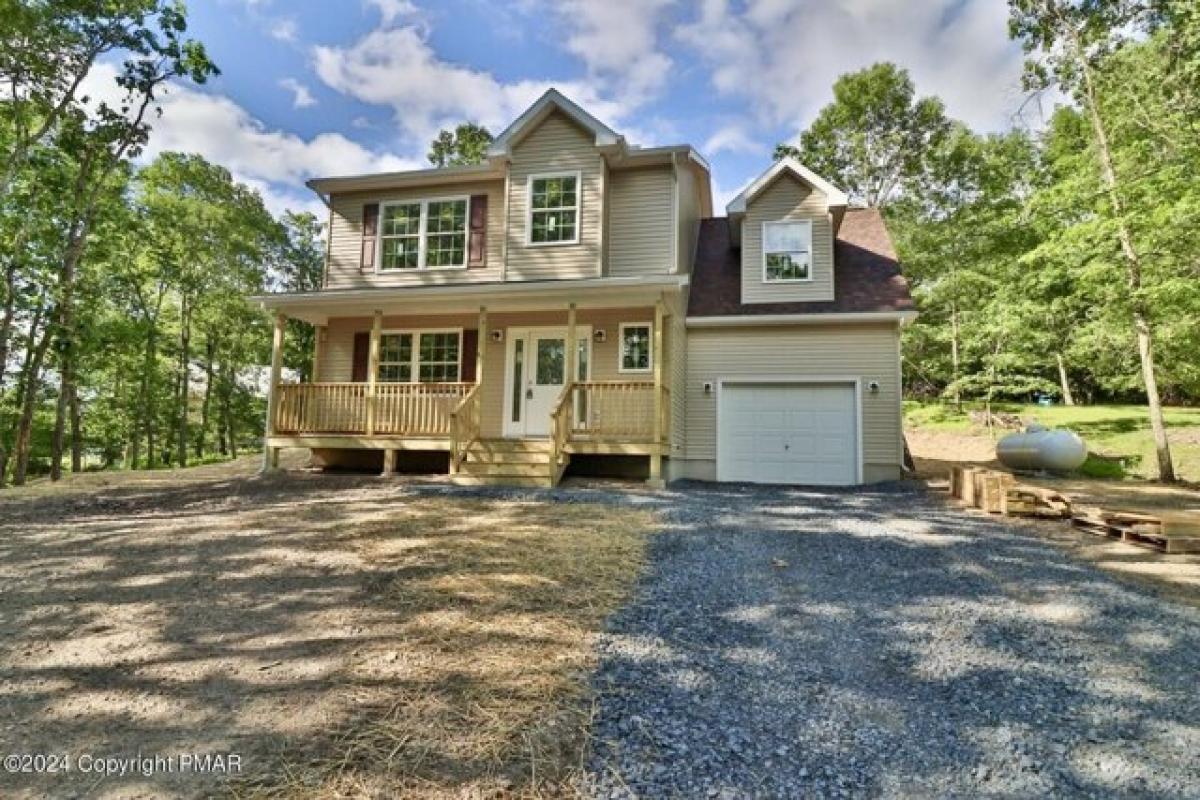 Picture of Home For Sale in Henryville, Pennsylvania, United States