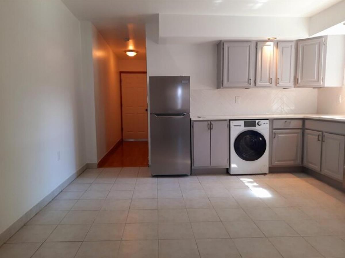 Picture of Home For Rent in Union City, New Jersey, United States