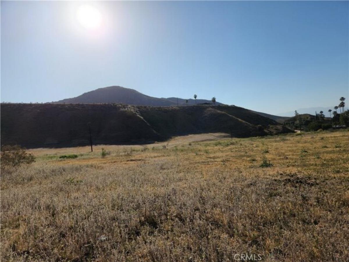 Picture of Residential Land For Sale in Colton, California, United States