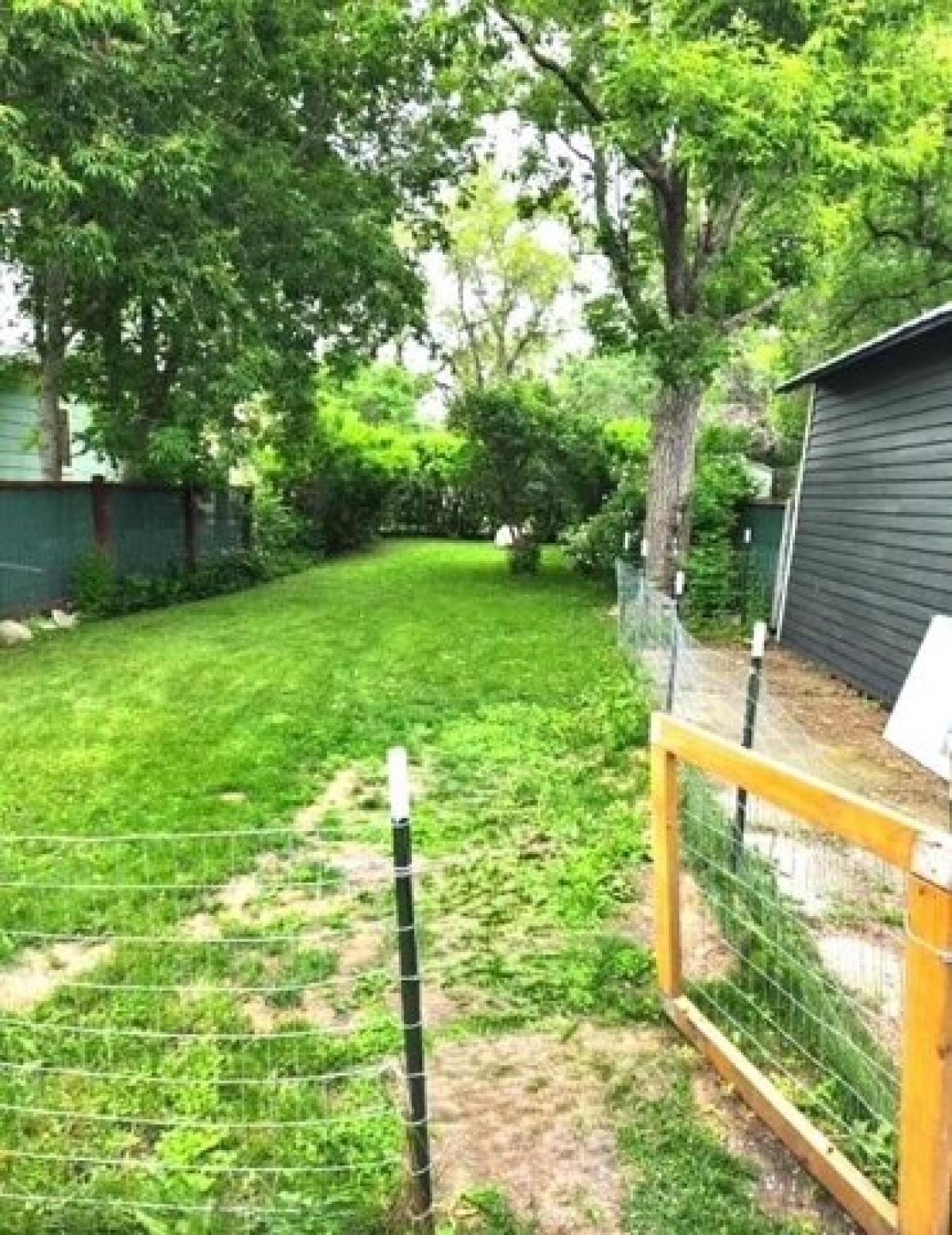 Picture of Home For Sale in Bottineau, North Dakota, United States